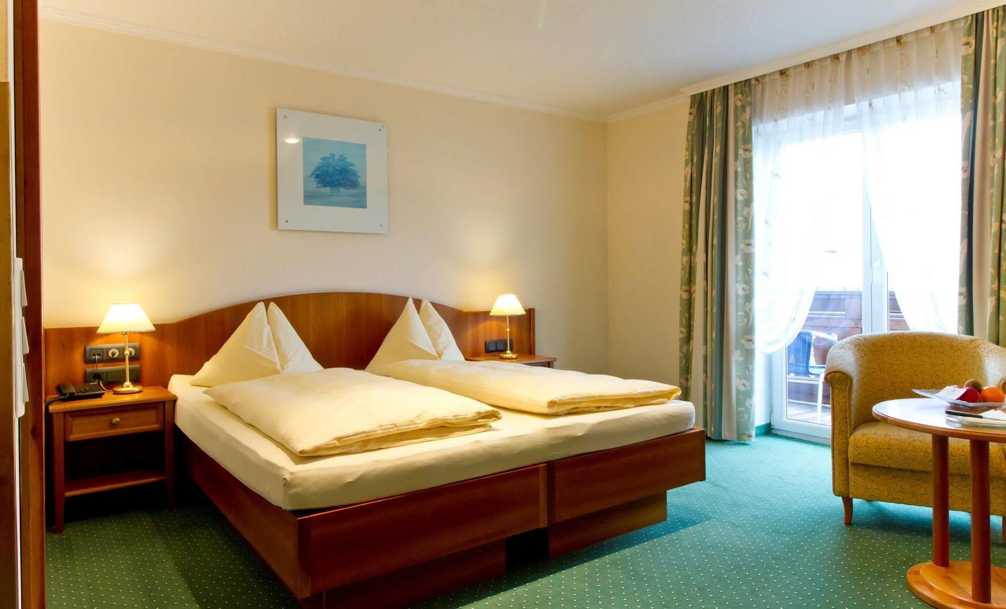 Hotel Weisser Hirsch Saint Wolfgang Exteriör bild